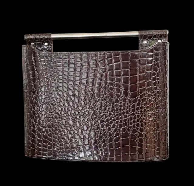 Porte revu simili cuir croco