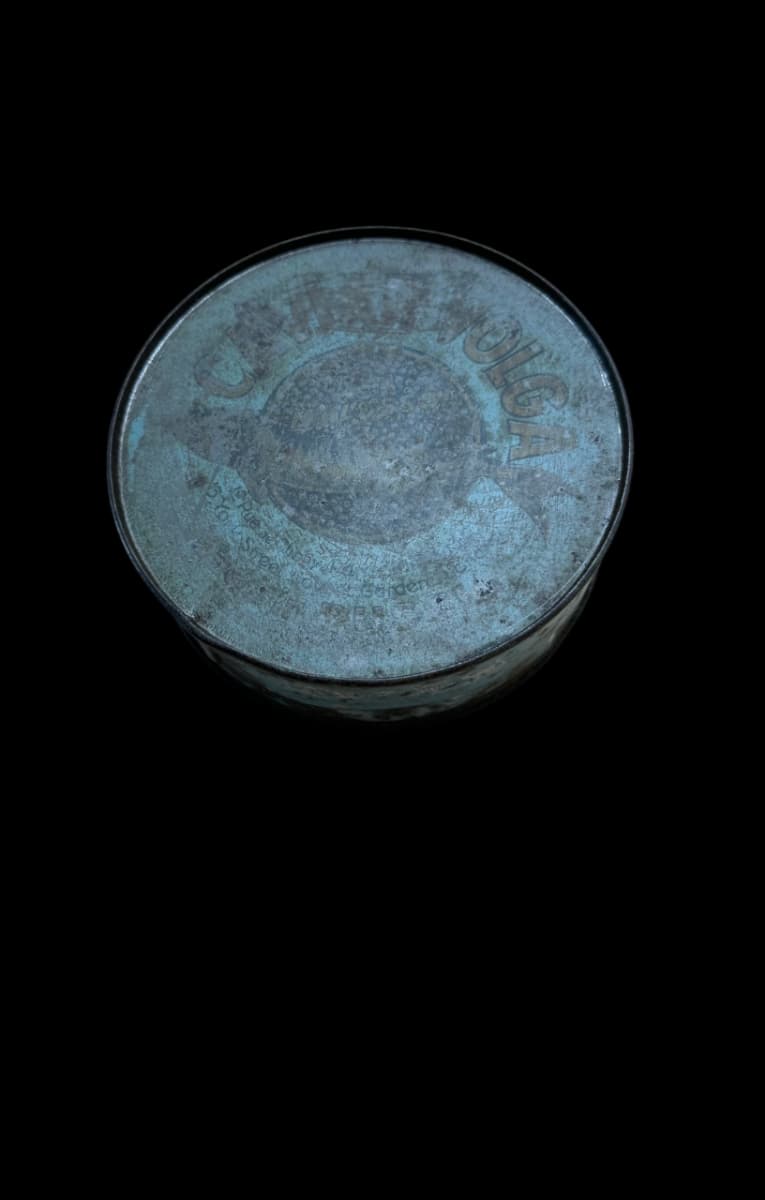 Boîte ancienne de caviar