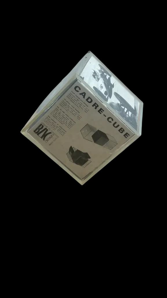 Cube photo