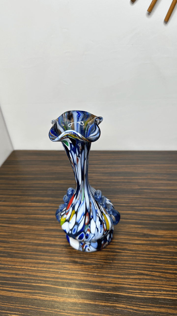 Thumbnail for Vase en verre soufflé