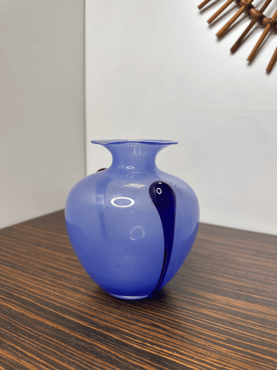 Thumbnail for Vase en verre soufflé