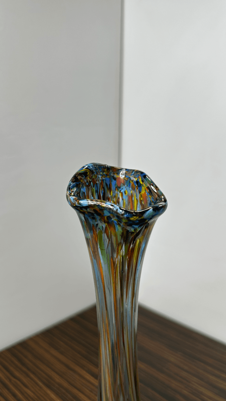Thumbnail for Vase en verre soufflé