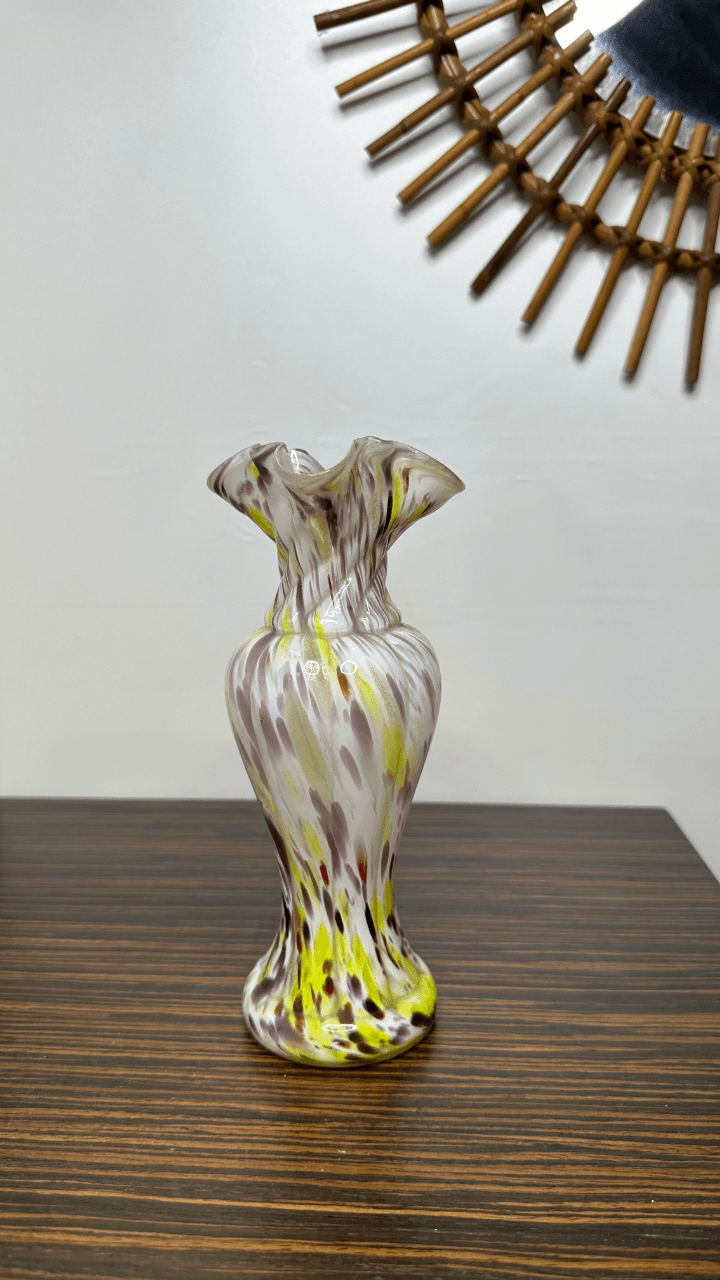 Thumbnail for Vase en verre soufflé