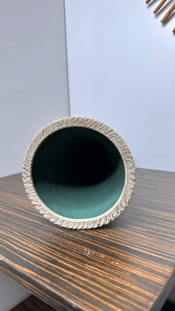 Thumbnail for Vase en céramique