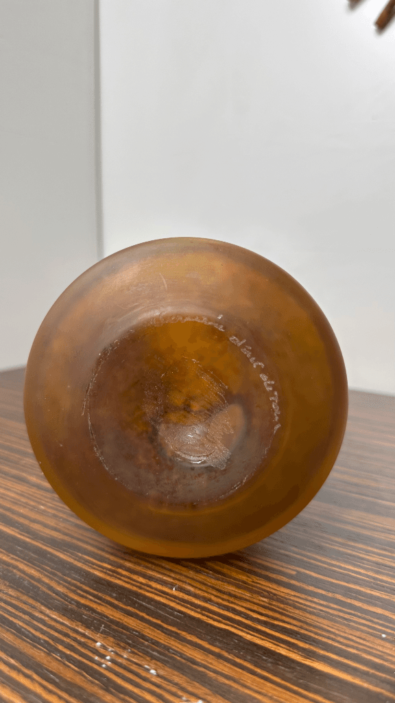 Thumbnail for Vase en verre soufflé