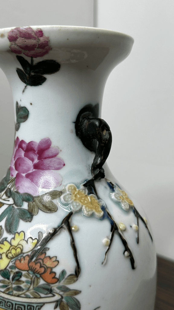 Thumbnail for Vase chinois en porcelaine